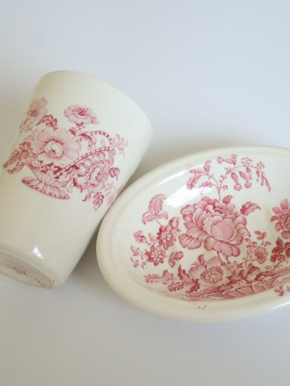 Vintage Set of 2 Charlotte Royal Crownford Pottery England / Red Floral Soap Dis